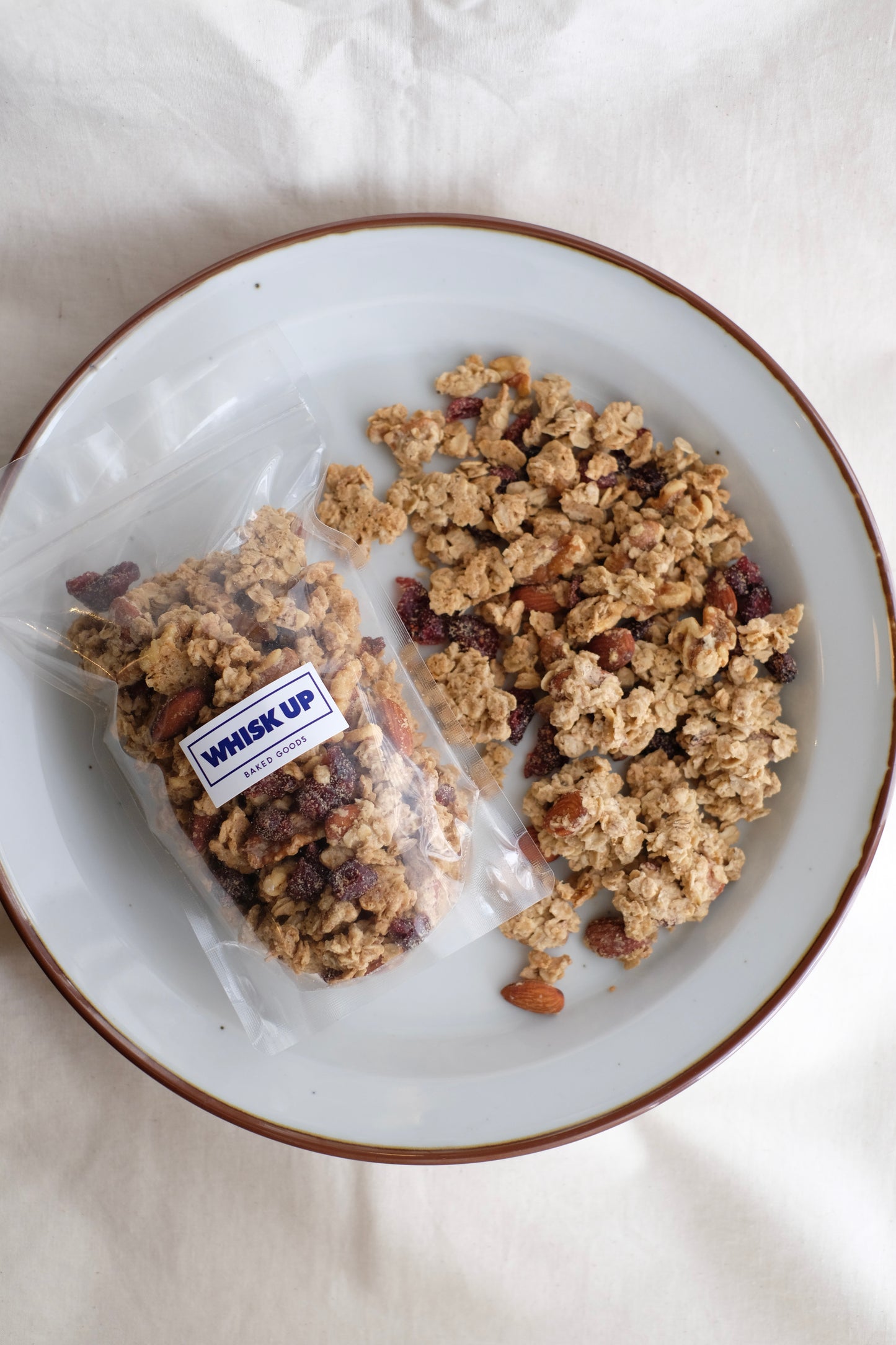 MAPLE GRANOLA